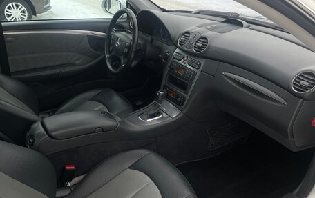 Mercedes-Benz CLK-Класс, 2004 год, 1 000 000 рублей, 7 фотография