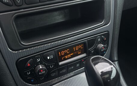 Mercedes-Benz CLK-Класс, 2004 год, 1 000 000 рублей, 13 фотография