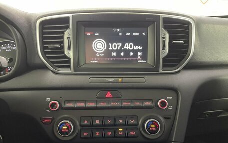 KIA Sportage IV рестайлинг, 2018 год, 1 900 000 рублей, 12 фотография