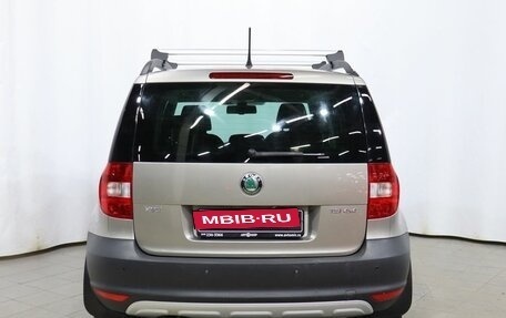 Skoda Yeti I рестайлинг, 2012 год, 1 000 000 рублей, 5 фотография