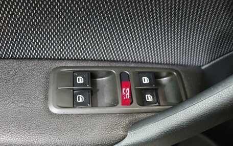 Skoda Yeti I рестайлинг, 2012 год, 1 000 000 рублей, 11 фотография