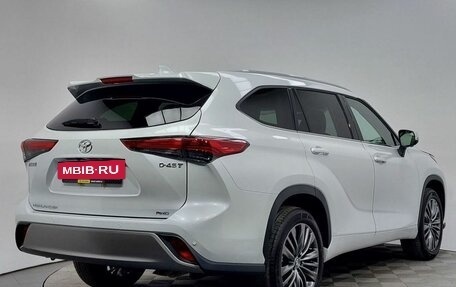 Toyota Highlander, 2025 год, 6 000 000 рублей, 5 фотография