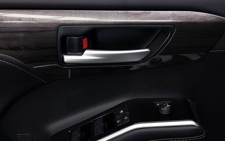 Toyota Highlander, 2025 год, 6 000 000 рублей, 15 фотография