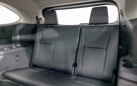 Toyota Highlander, 2025 год, 6 000 000 рублей, 20 фотография