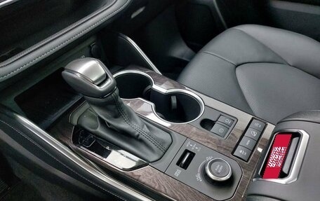 Toyota Highlander, 2025 год, 6 000 000 рублей, 14 фотография