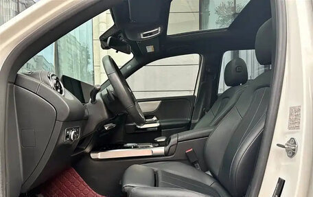 Mercedes-Benz GLB, 2021 год, 2 000 000 рублей, 5 фотография