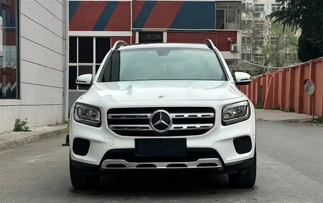 Mercedes-Benz GLB, 2021 год, 2 000 000 рублей, 2 фотография