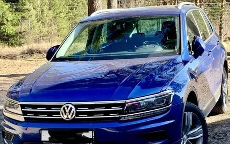 Volkswagen Tiguan II, 2018 год, 3 950 000 рублей, 1 фотография