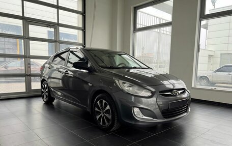 Hyundai Solaris II рестайлинг, 2011 год, 700 000 рублей, 1 фотография