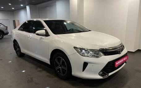 Toyota Camry, 2017 год, 2 140 000 рублей, 1 фотография