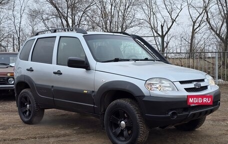 Chevrolet Niva I рестайлинг, 2016 год, 635 000 рублей, 3 фотография
