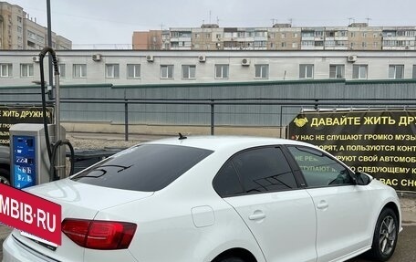 Volkswagen Jetta VI, 2016 год, 1 600 000 рублей, 3 фотография