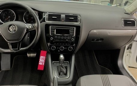 Volkswagen Jetta VI, 2016 год, 1 600 000 рублей, 5 фотография