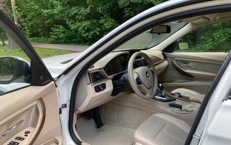 BMW 3 серия, 2013 год, 1 960 000 рублей, 12 фотография