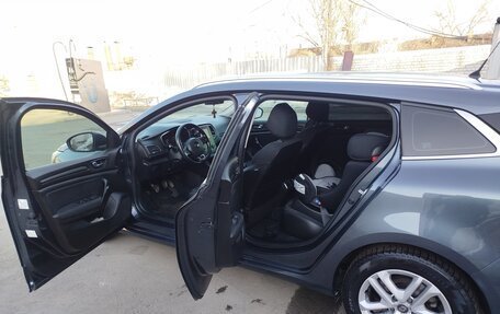 Renault Megane IV, 2018 год, 1 400 000 рублей, 9 фотография