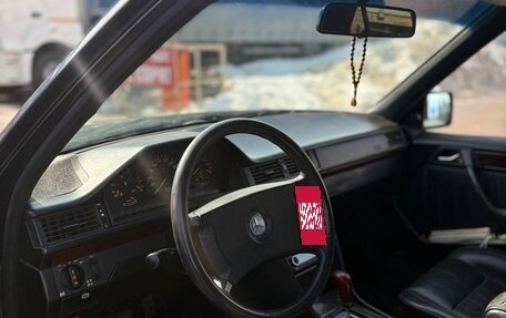 Mercedes-Benz E-Класс, 1992 год, 320 000 рублей, 5 фотография