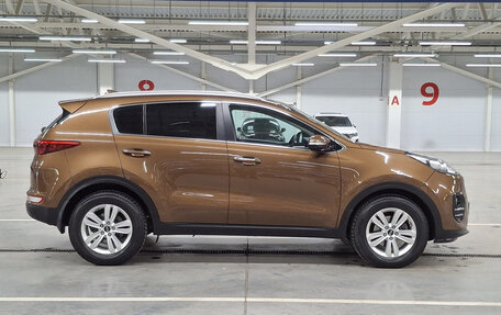 KIA Sportage IV рестайлинг, 2016 год, 1 999 000 рублей, 5 фотография