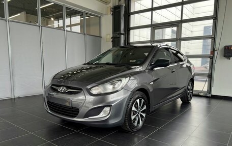 Hyundai Solaris II рестайлинг, 2011 год, 700 000 рублей, 3 фотография