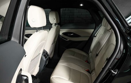 Jaguar E-Pace, 2018 год, 3 000 000 рублей, 11 фотография