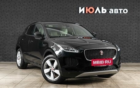 Jaguar E-Pace, 2018 год, 3 000 000 рублей, 3 фотография
