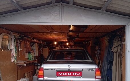 Opel Kadett E рестайлинг, 1989 год, 350 000 рублей, 33 фотография