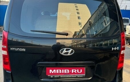 Hyundai H-1 II рестайлинг, 2017 год, 2 750 000 рублей, 5 фотография