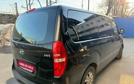 Hyundai H-1 II рестайлинг, 2017 год, 2 750 000 рублей, 6 фотография