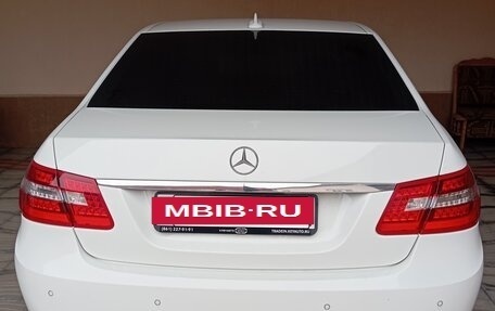 Mercedes-Benz E-Класс, 2012 год, 1 950 000 рублей, 31 фотография