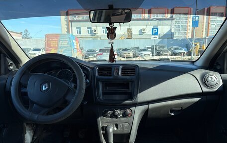 Renault Logan II, 2017 год, 395 000 рублей, 7 фотография