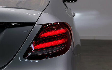 Mercedes-Benz E-Класс, 2017 год, 3 275 000 рублей, 23 фотография