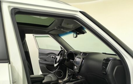 KIA Soul II рестайлинг, 2017 год, 1 750 000 рублей, 10 фотография