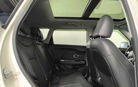 KIA Soul II рестайлинг, 2017 год, 1 750 000 рублей, 11 фотография