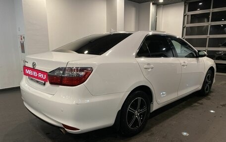 Toyota Camry, 2017 год, 2 140 000 рублей, 3 фотография