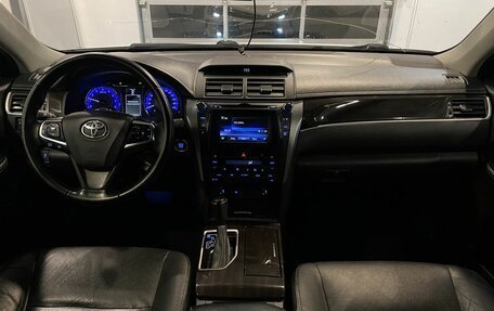 Toyota Camry, 2017 год, 2 140 000 рублей, 9 фотография