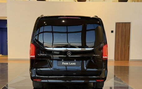 Mercedes-Benz V-Класс, 2022 год, 7 490 000 рублей, 6 фотография