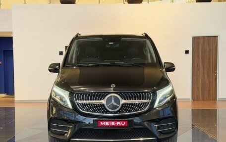 Mercedes-Benz V-Класс, 2022 год, 7 490 000 рублей, 3 фотография