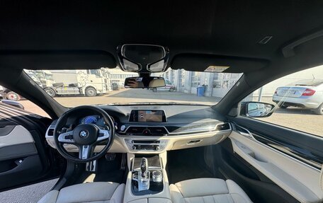 BMW 7 серия, 2018 год, 4 450 000 рублей, 5 фотография