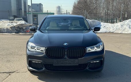 BMW 7 серия, 2018 год, 4 450 000 рублей, 2 фотография