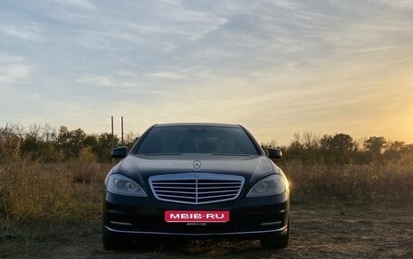 Mercedes-Benz S-Класс, 2010 год, 1 200 000 рублей, 1 фотография