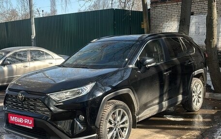 Toyota RAV4, 2021 год, 3 600 000 рублей, 1 фотография