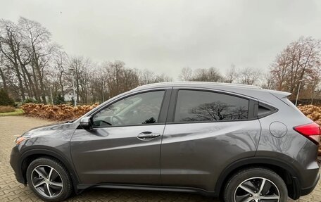 Honda HR-V II, 2022 год, 1 900 000 рублей, 5 фотография