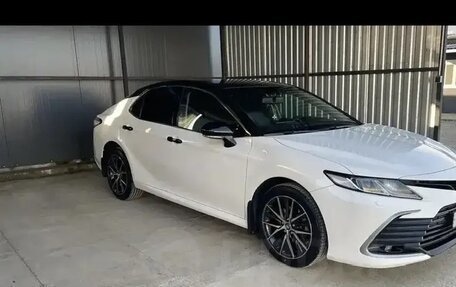 Toyota Camry, 2021 год, 2 390 000 рублей, 5 фотография