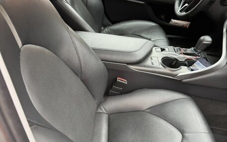 Toyota Camry, 2021 год, 2 390 000 рублей, 6 фотография