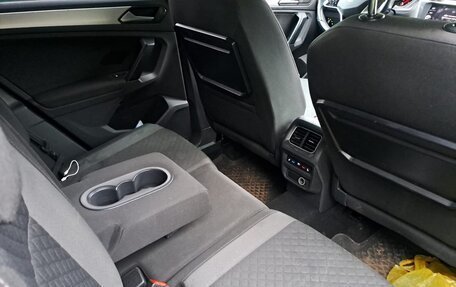 Volkswagen Tiguan II, 2017 год, 1 530 000 рублей, 6 фотография