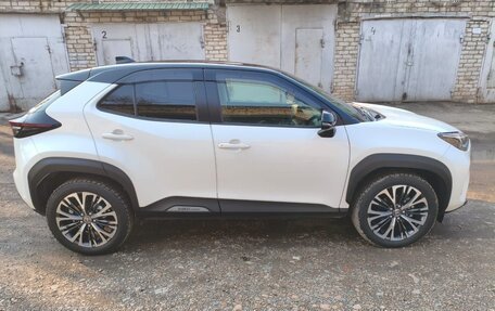 Toyota Yaris Cross, 2020 год, 1 899 000 рублей, 2 фотография