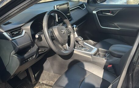 Toyota RAV4, 2021 год, 3 600 000 рублей, 5 фотография