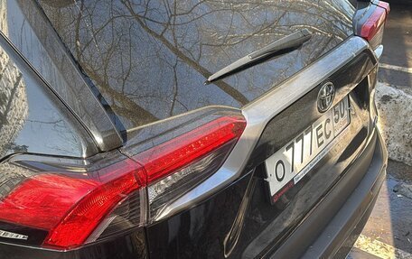 Toyota RAV4, 2021 год, 3 600 000 рублей, 10 фотография