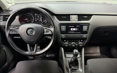 Skoda Octavia, 2015 год, 1 350 000 рублей, 13 фотография