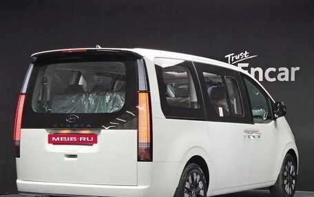 Hyundai Staria, 2025 год, 6 952 000 рублей, 2 фотография