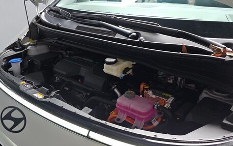 Hyundai Staria, 2025 год, 6 952 000 рублей, 17 фотография